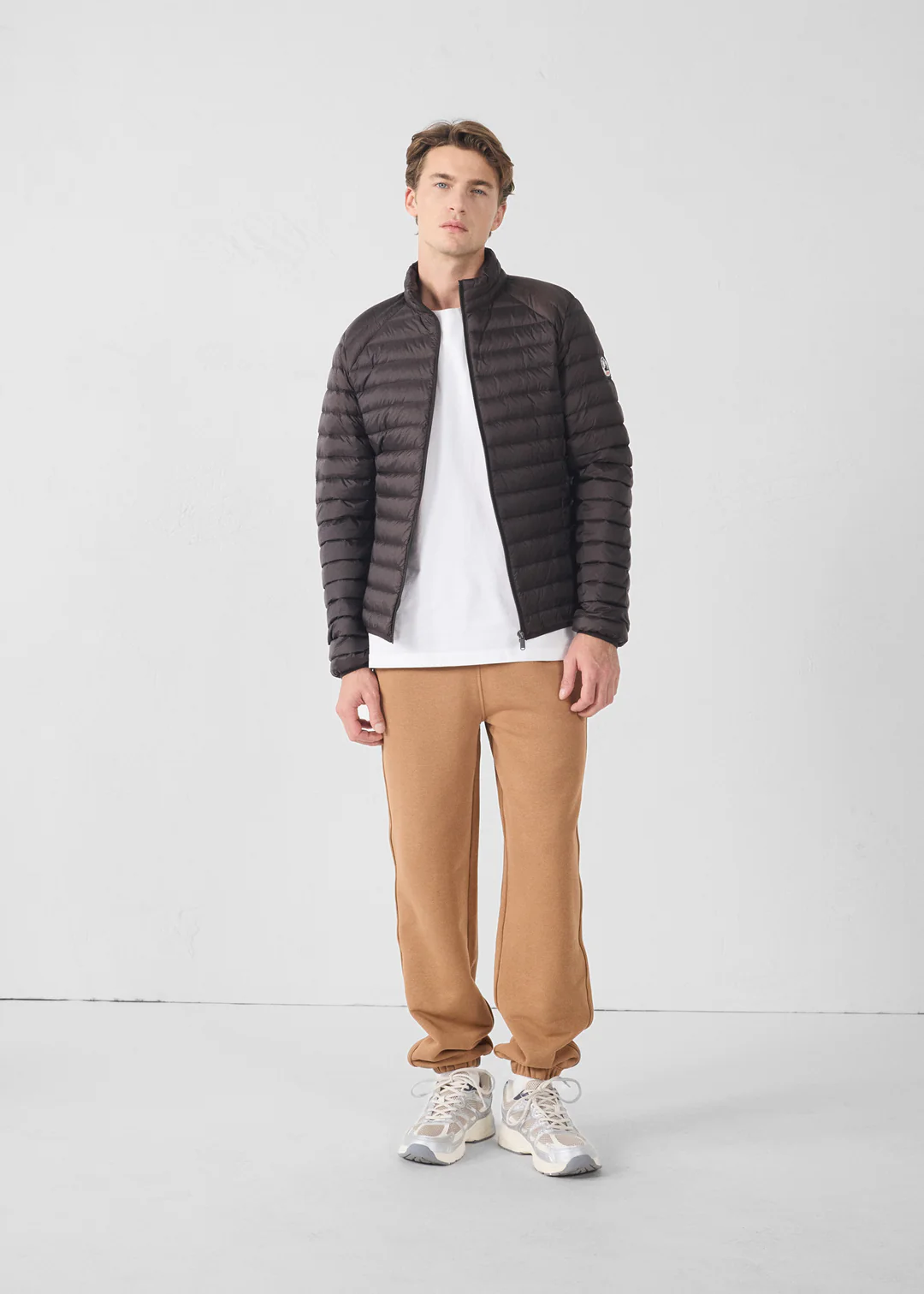 Chaqueta Jott Hombre Café Negro Matt – Sin capucha