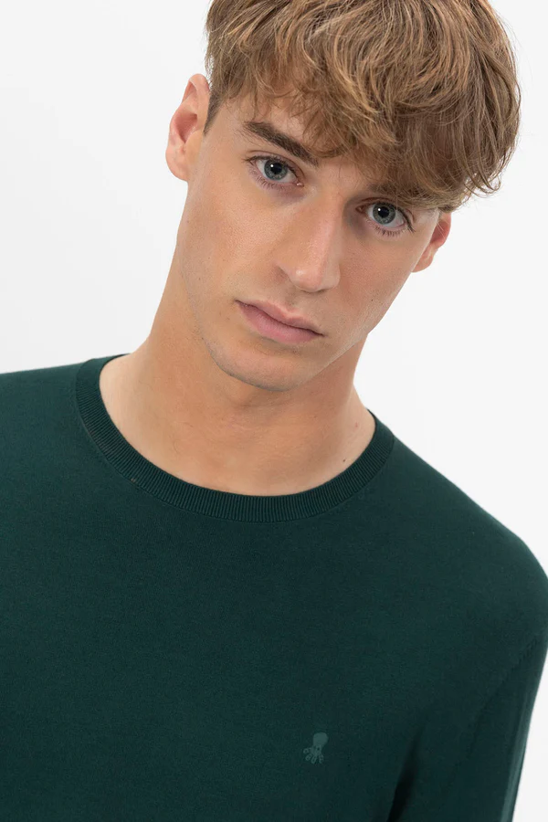 Jersey El Pulpo Verde Oscuro – Básico Elegante y Versátil