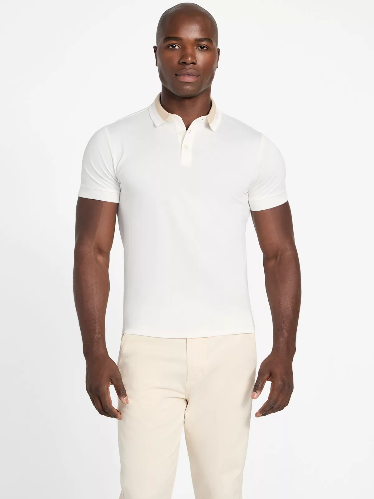 Polo Guess Hombre Beige con Cuello Contraste - Estilo Elegante y Deportivo