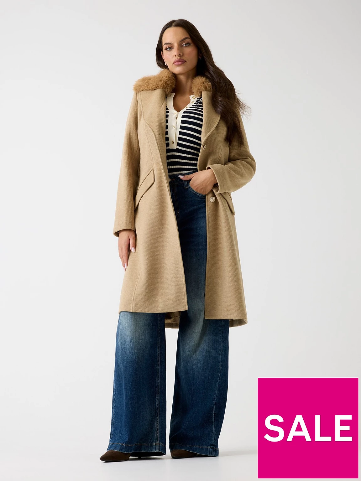 Gabardina Guess Patrice Beige con Cinturón – Elegante Invierno