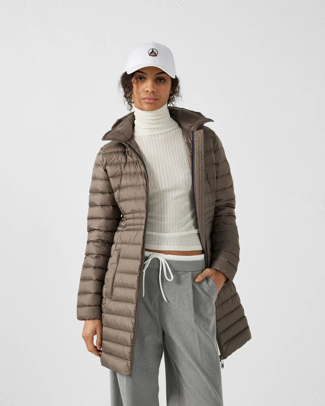 Chaqueta Jott Mujer Vero Taupe – Larga y con Capucha
