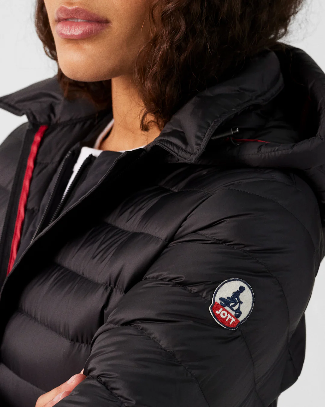 Chaqueta Jott Mujer Vero Negra – Larga y con Capucha Chaqueta Jott Mujer Vero Negra – Larga y con Capucha