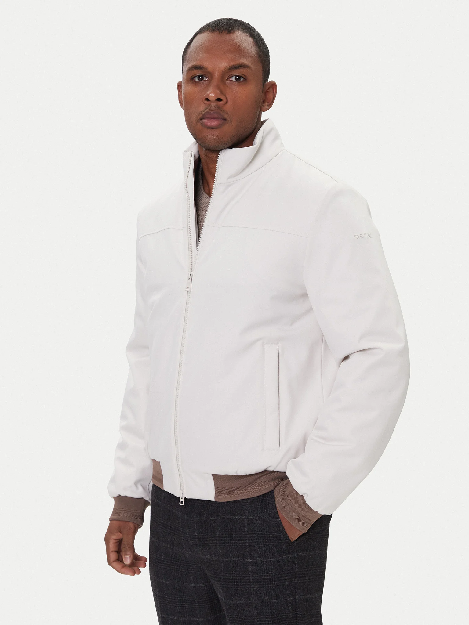 Chaqueta blanca hombre GEOX con forro transpirable