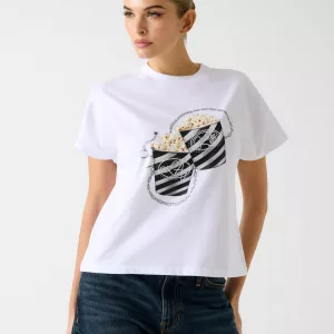 Camiseta GUESS blanca con diseño de palomitas 3D