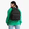 Mochila Eastpak Negra Básica 24L EK620008