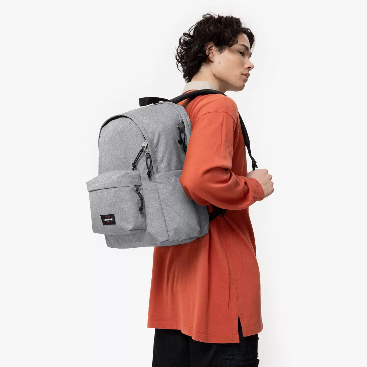 Mochila Eastpak Gris Claro 31L vista frontal